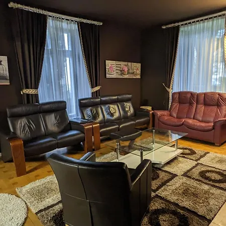 Domain La Rosiere Jusqu'a 50 Personnes Piscine Tennis Et Basket Diemeringen