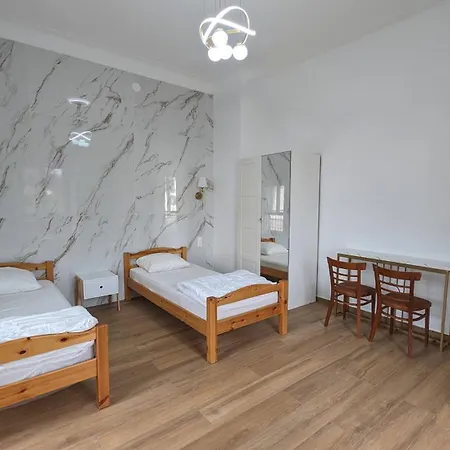 Domain La Rosiere Jusqu'a 50 Personnes Piscine Tennis Et Basket Diemeringen