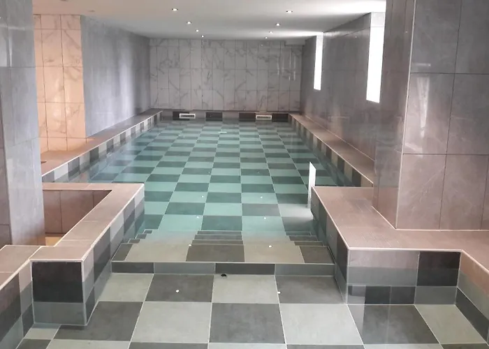 Domain La Rosiere Jusqu'a 50 Personnes Piscine Tennis Et Basket