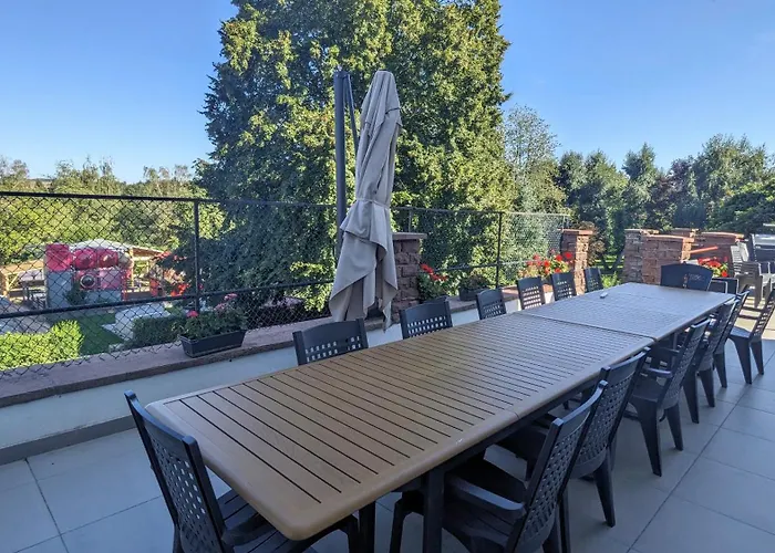 Domain La Rosiere Jusqu'a 50 Personnes Piscine Tennis Et Basket Villa