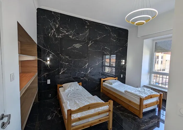 Domain La Rosiere Jusqu'a 50 Personnes Piscine Tennis Et Basket